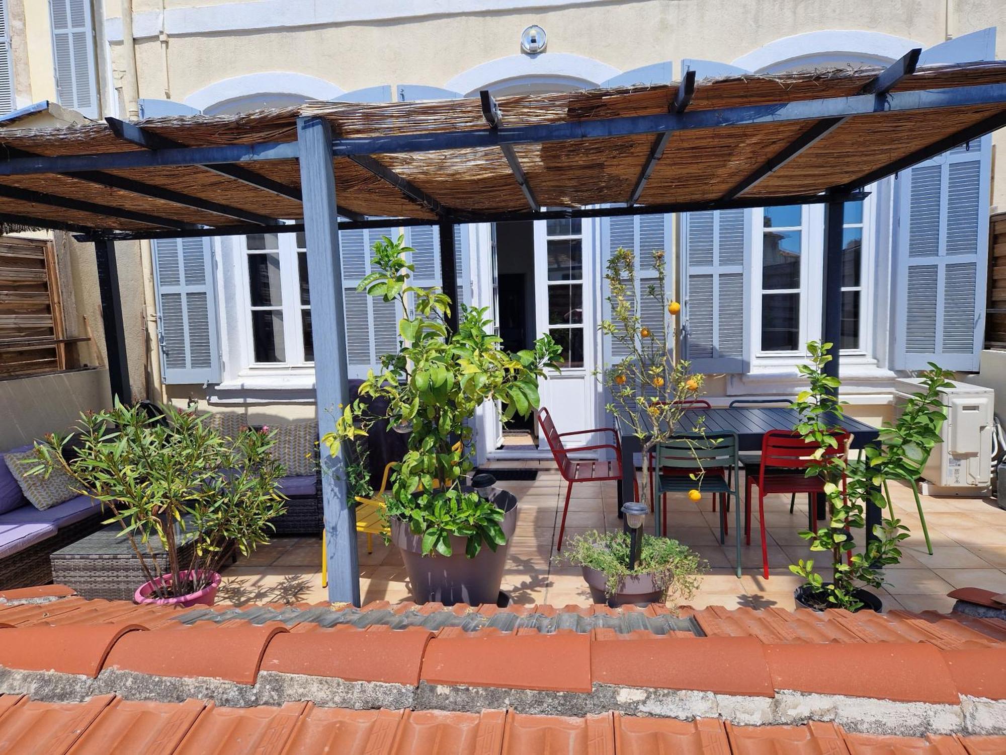 Superbe 2 Pieces Avec Grande Terrasse, Classe *** มาร์กเซย ภายนอก รูปภาพ